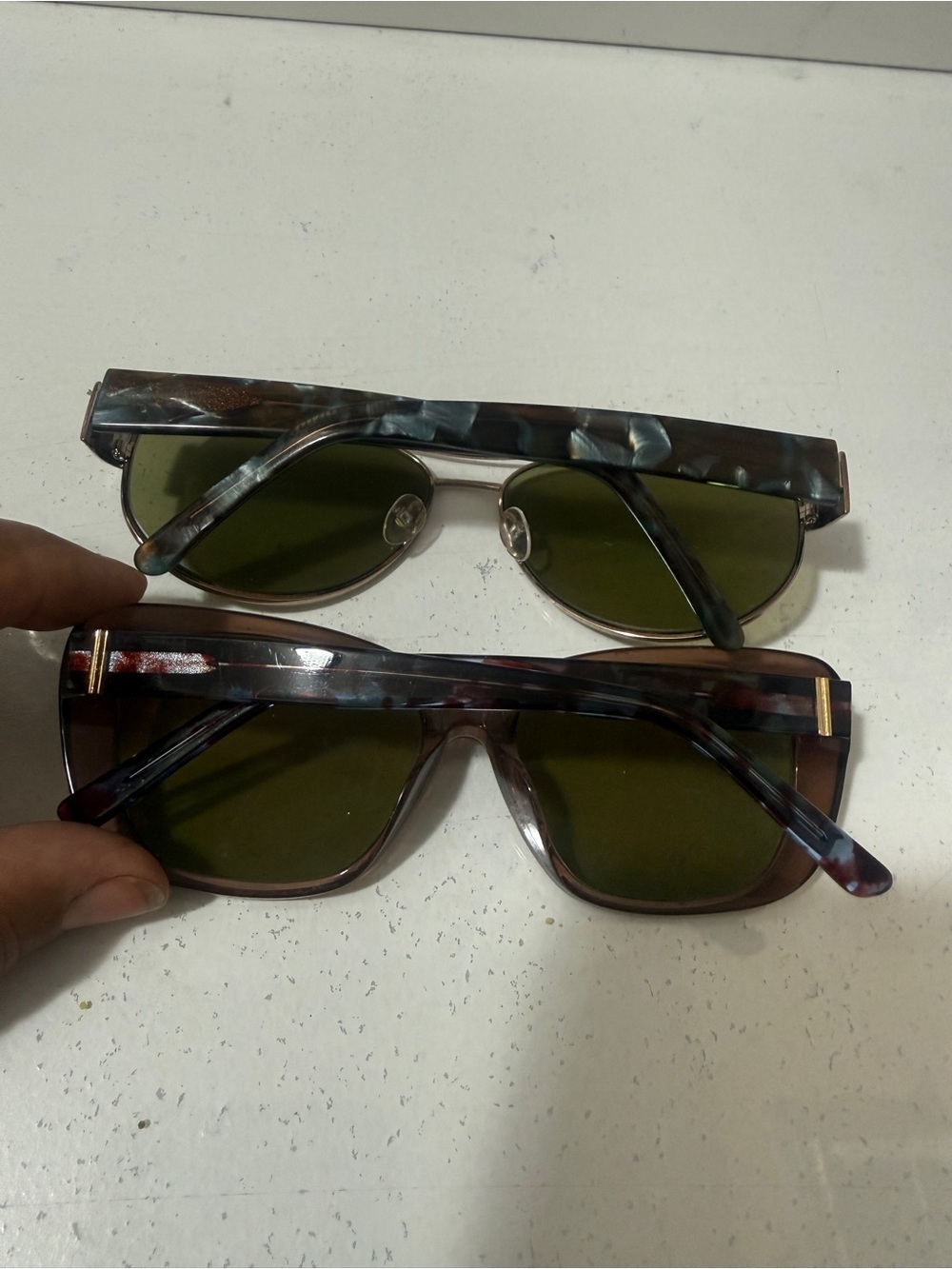 KIRKLAND SIGNATURE Pair of eyeglasses in Olive and Tortoiseshell.good condition